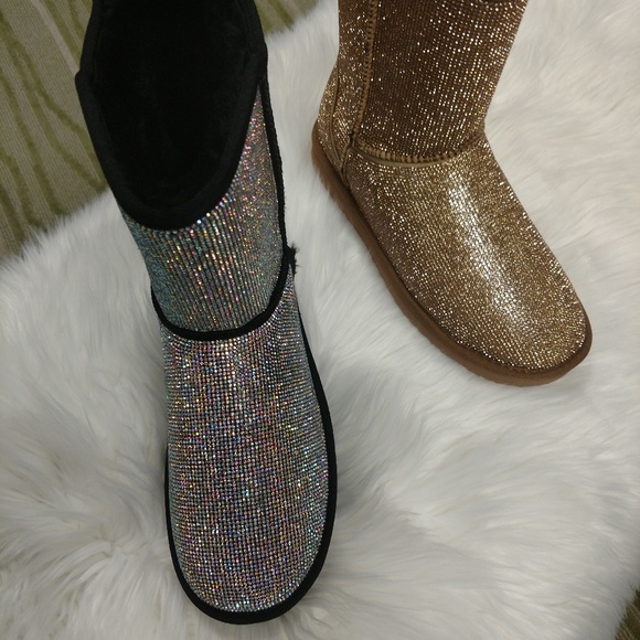 Bling Boots STILL HOTT🔥🔥& almost SOLD OUT!! - Picture 5 of 6